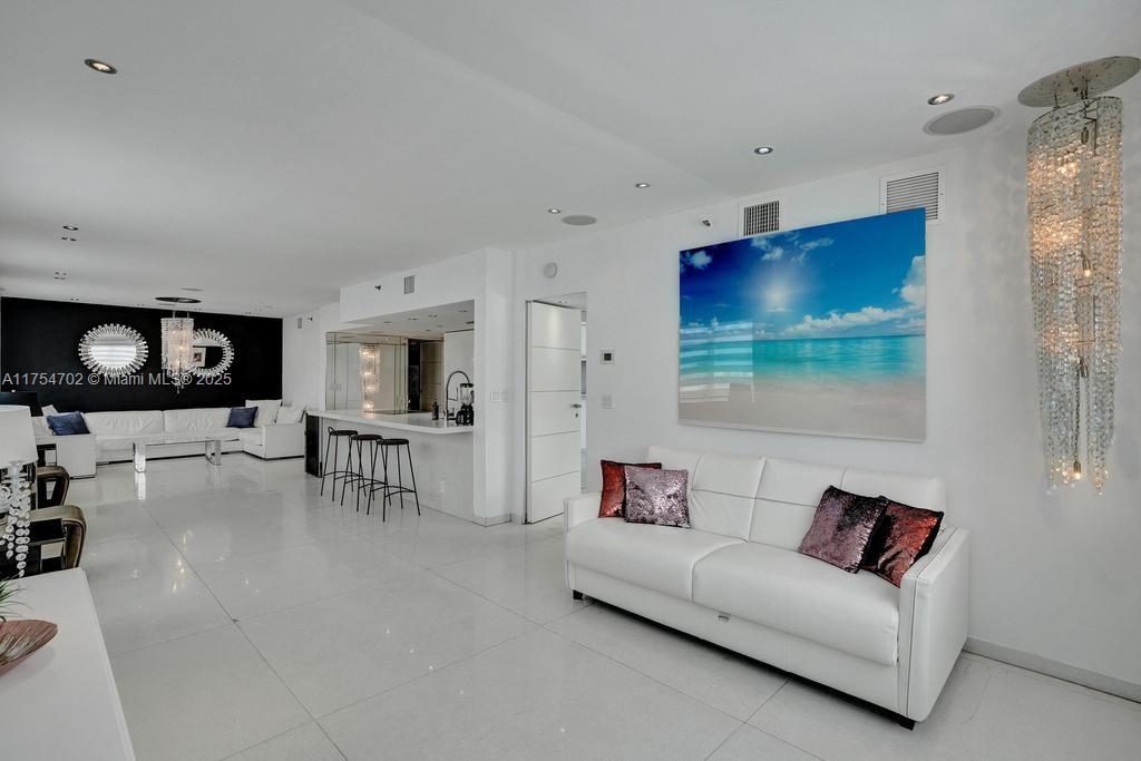 CASA GRANDE CONDO - Residential