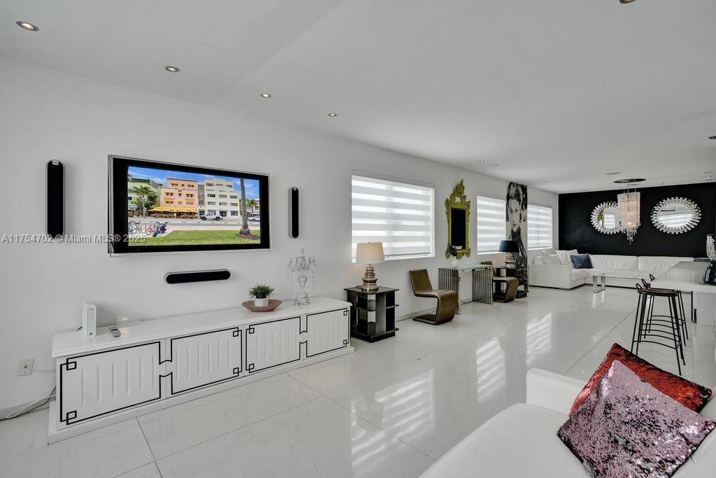 CASA GRANDE CONDO - Residential