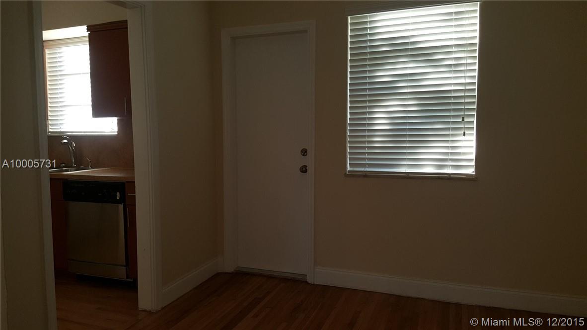 41st St Bus - Residential Lease