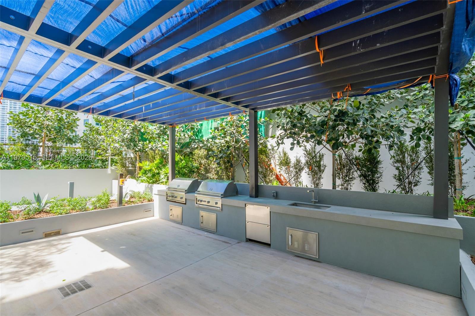 VICEROY BRICKELL - Residential Lease