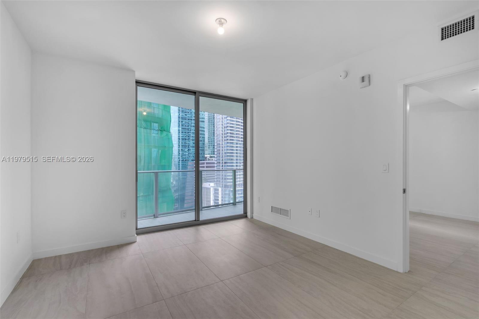 VICEROY BRICKELL - Residential Lease