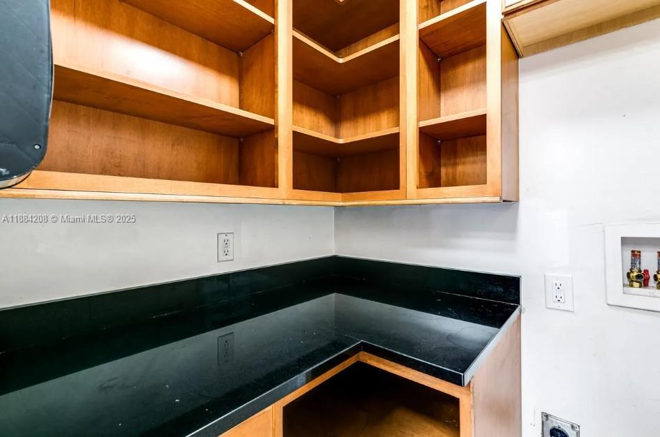 ODA HOMES CONDO - Residential Lease