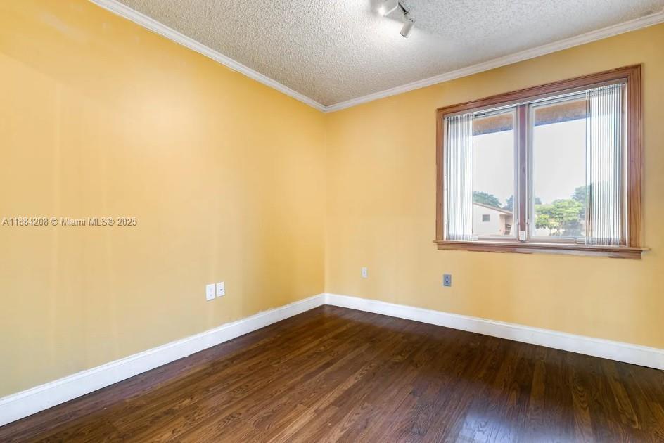 ODA HOMES CONDO - Residential Lease