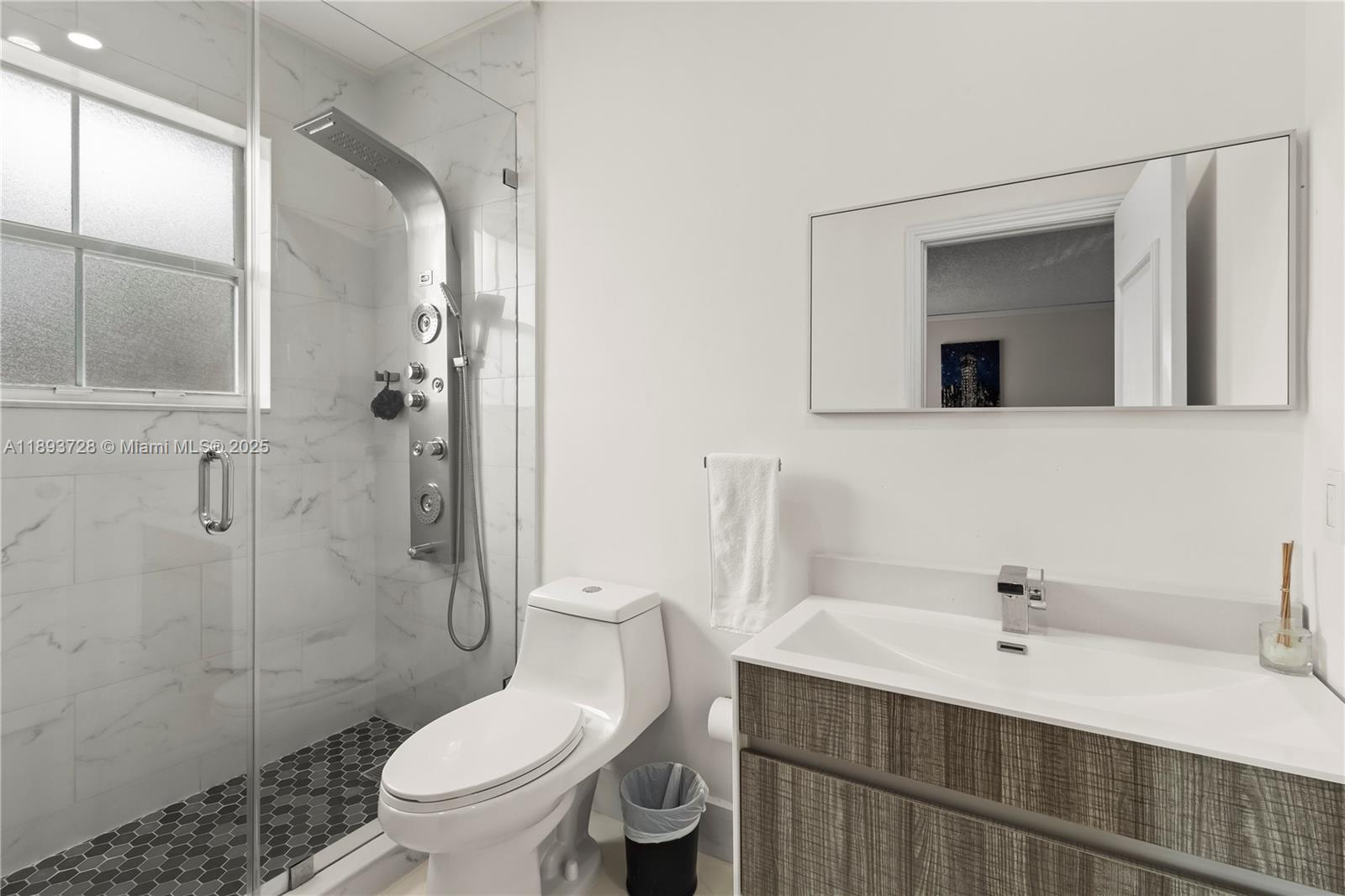 SOMERSET FOUR REPLAT - Residential