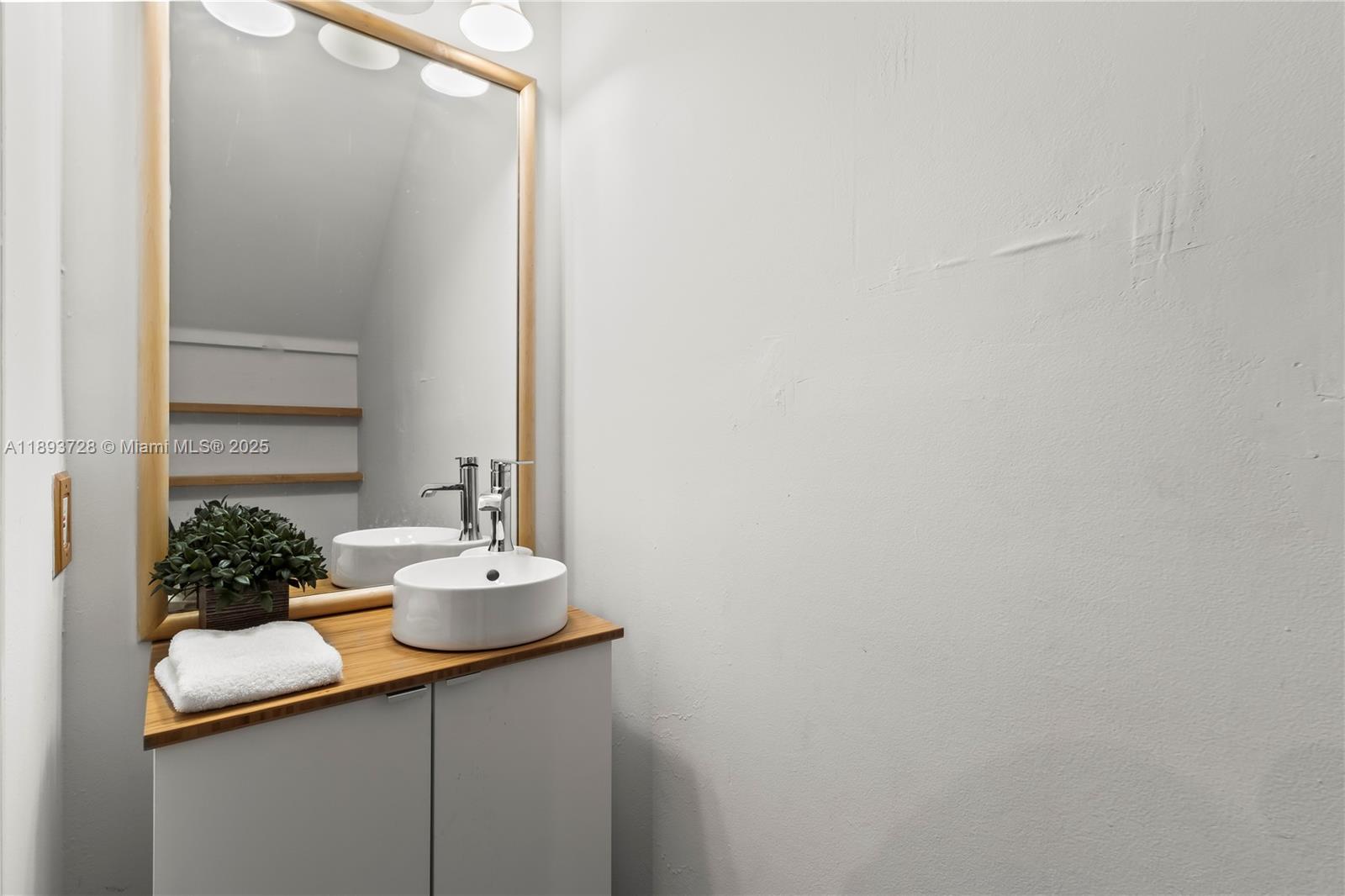 SOMERSET FOUR REPLAT - Residential
