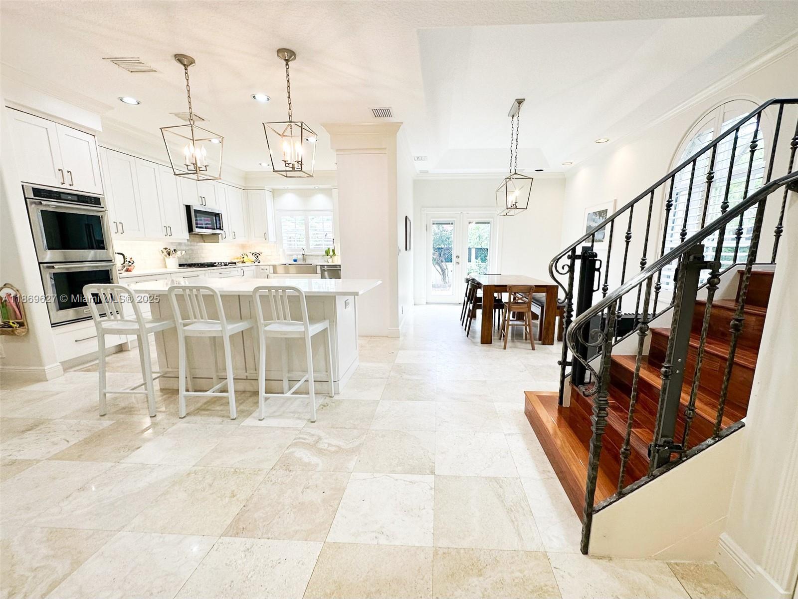 Victoria Mews - Residential Lease