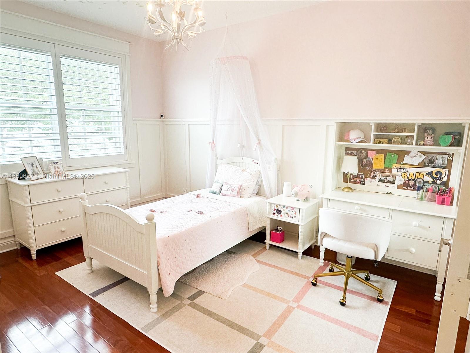 Victoria Mews - Residential Lease