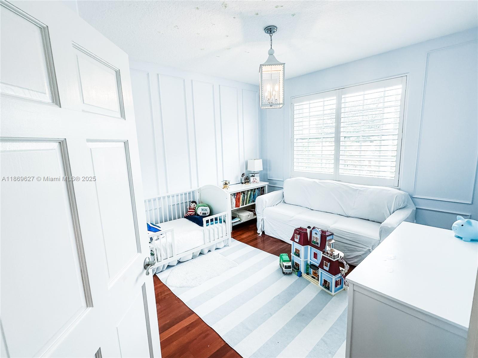 Victoria Mews - Residential Lease