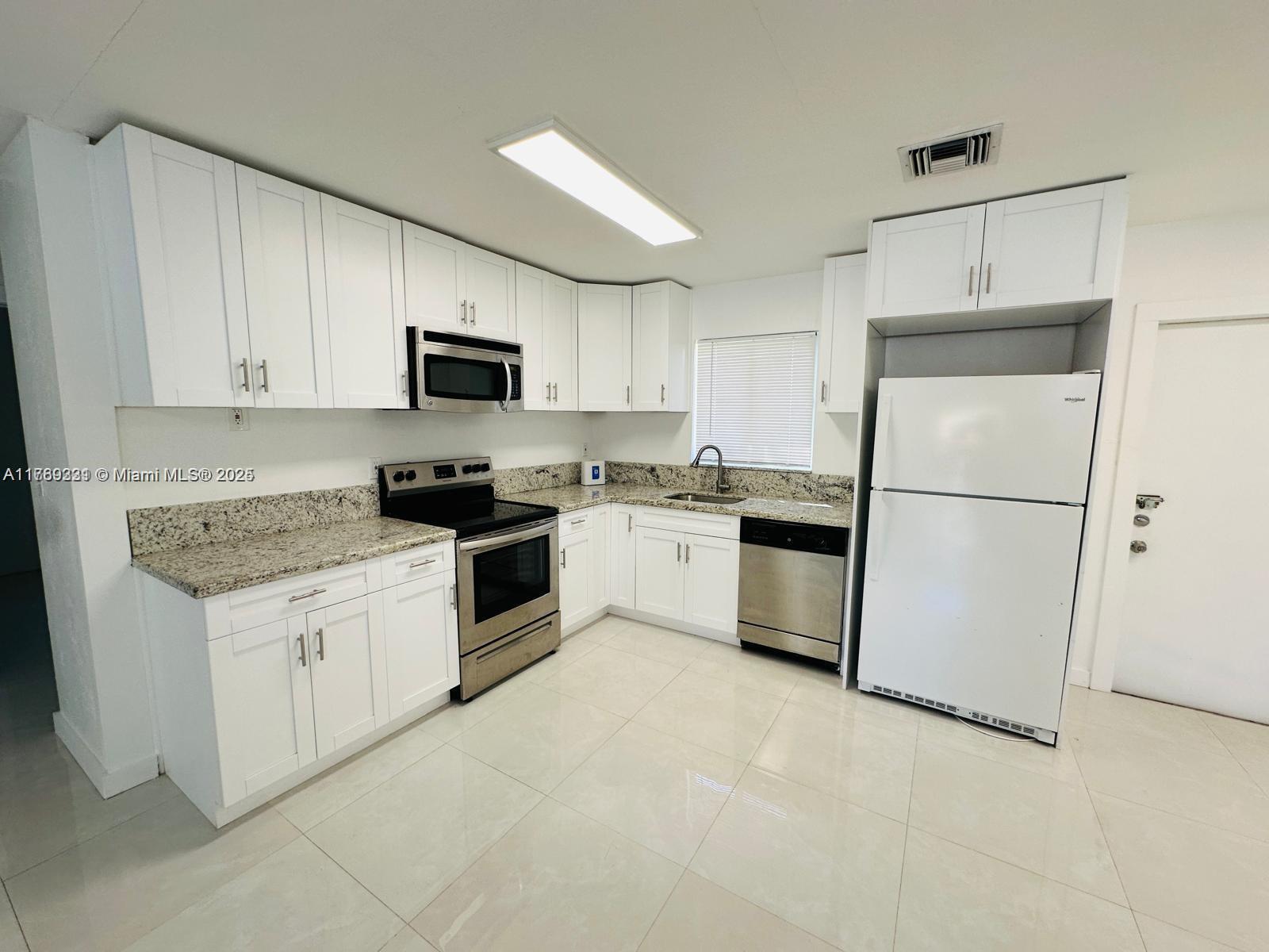 2620 NW 14th Ct
