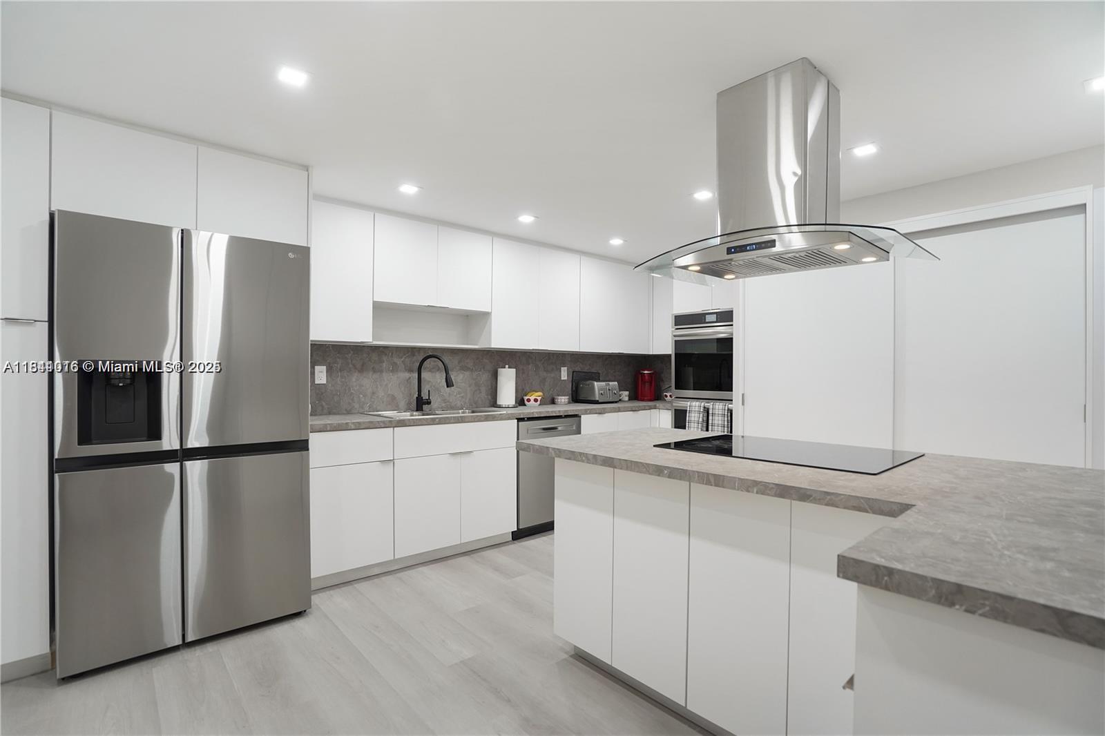 BAL HARBOUR 101 CONDO - Residential