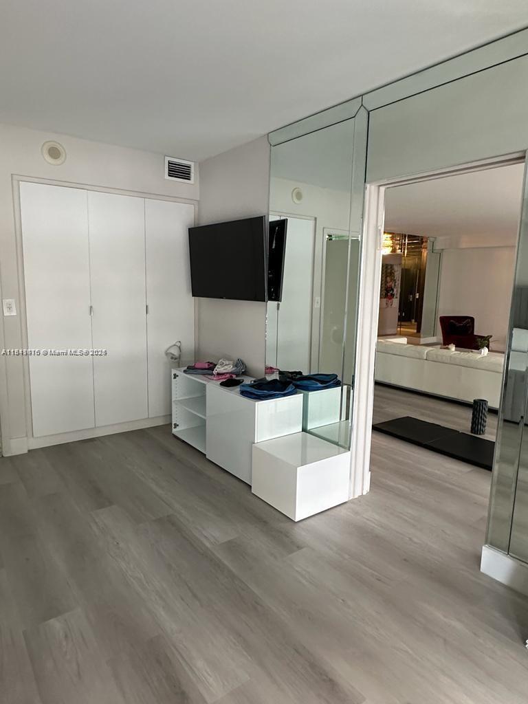 BAL HARBOUR 101 CONDO - Residential