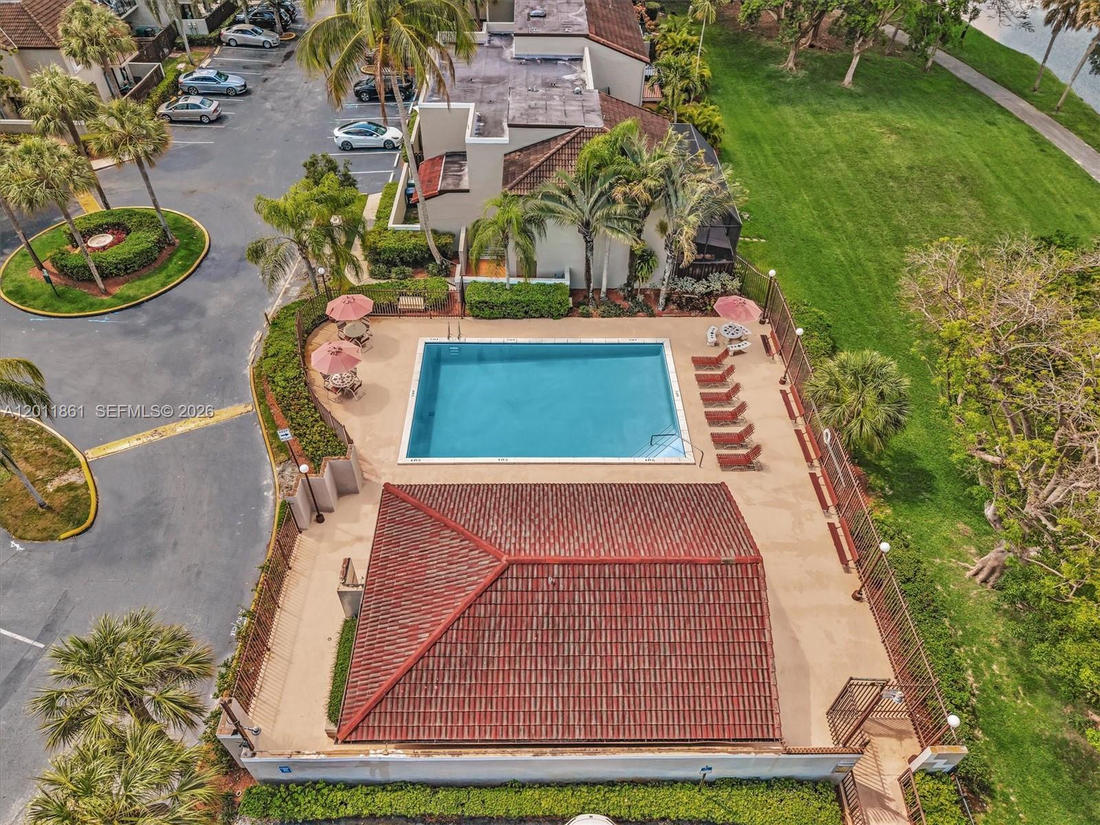 HAMMOCKS TRAILS CONDO - Residential