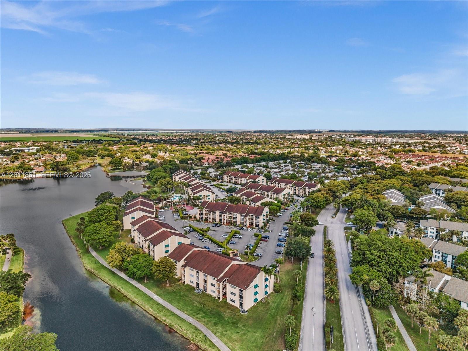 HAMMOCKS TRAILS CONDO - Residential