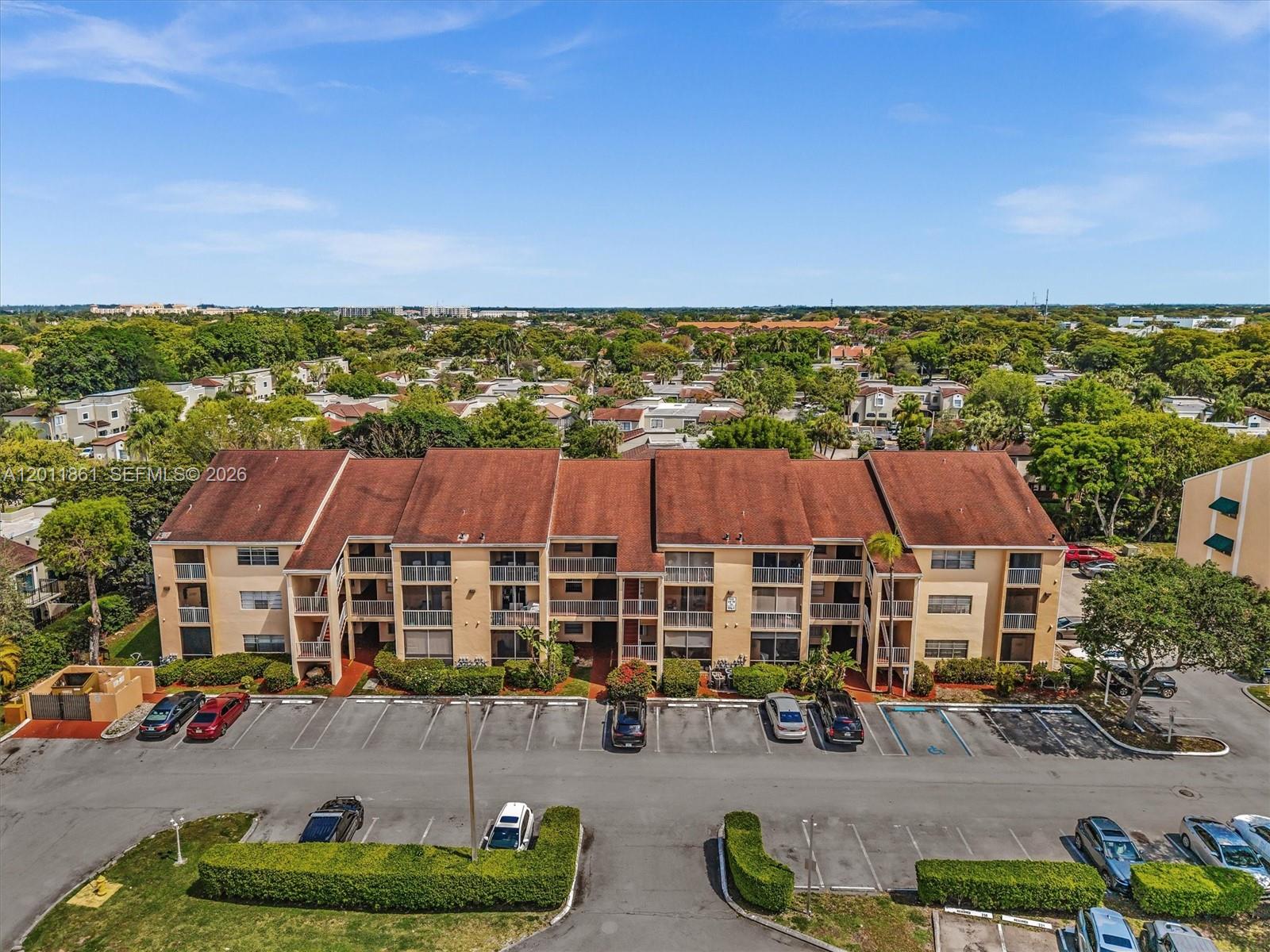 HAMMOCKS TRAILS CONDO - Residential