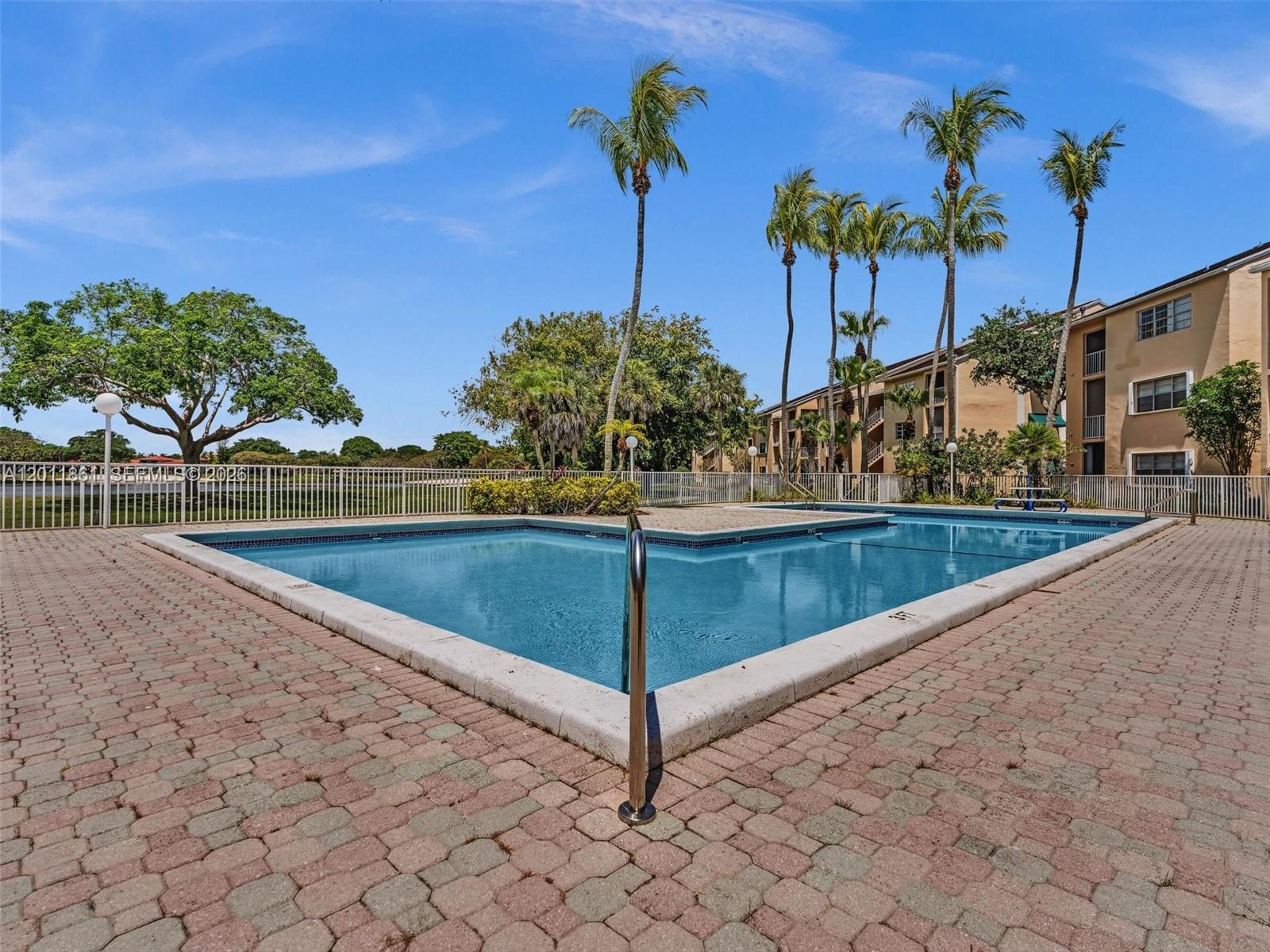 HAMMOCKS TRAILS CONDO - Residential
