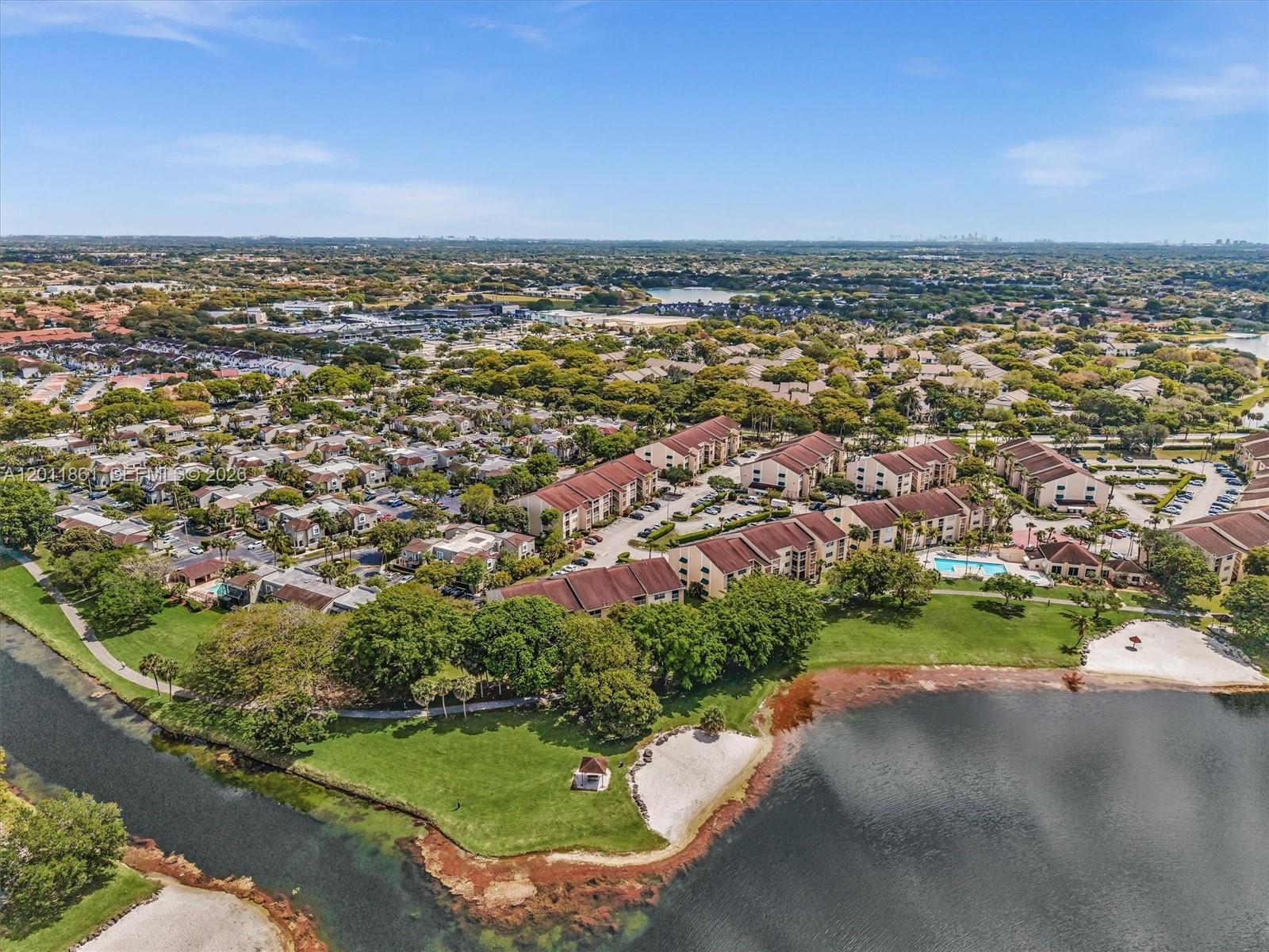HAMMOCKS TRAILS CONDO - Residential