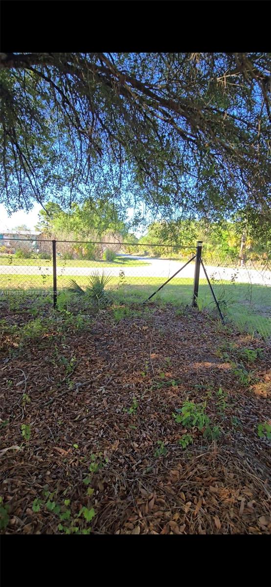 MONTURA SOUTH HALF (10080 - Land