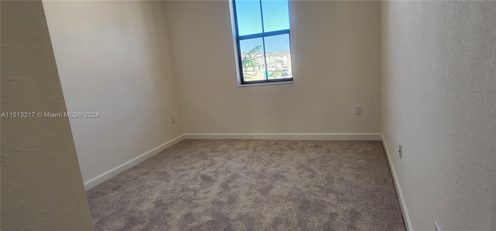 SIENA RESERVE - Residential Lease
