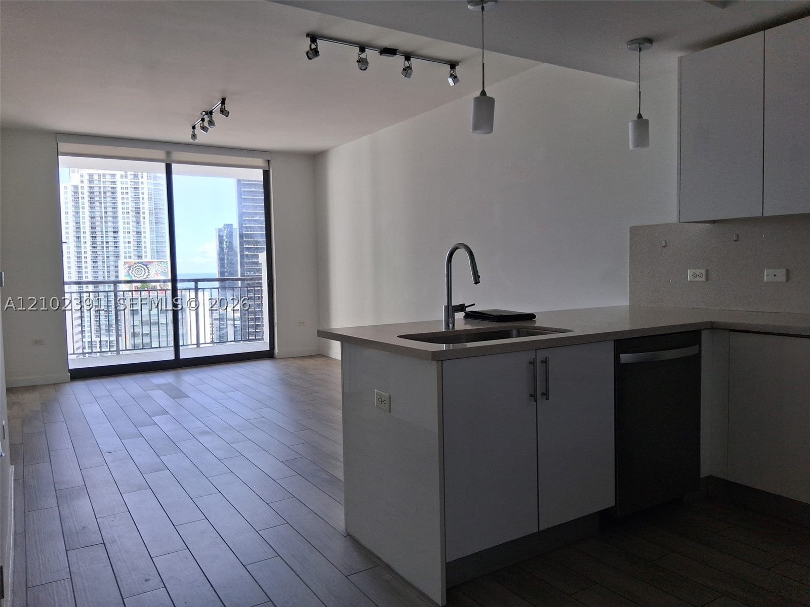 999 SW 1st Ave 2410