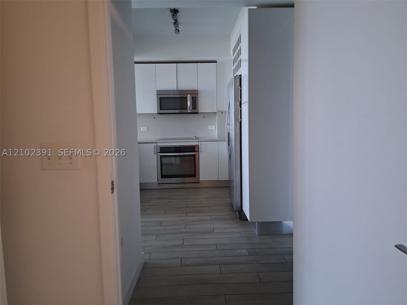 999 SW 1st Ave 2410