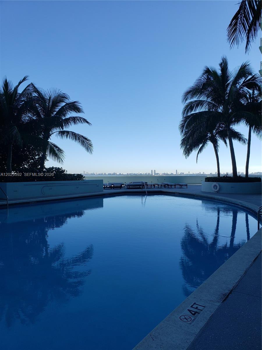 QUANTUM ON THE BAY CONDO - Residential