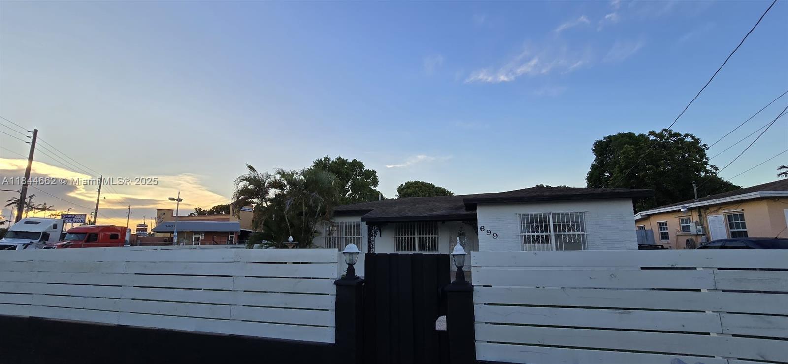 GARDEN ESTATES - Residential