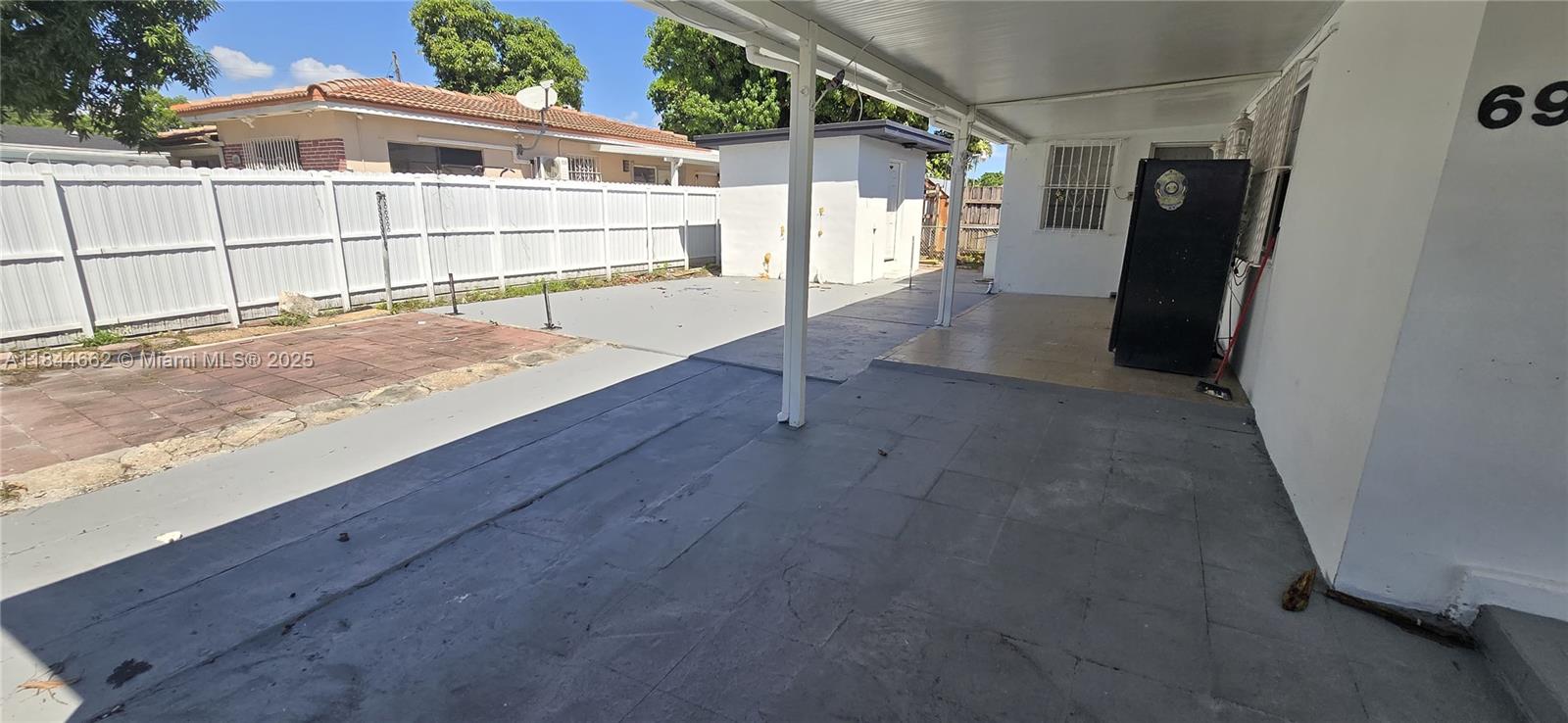 GARDEN ESTATES - Residential