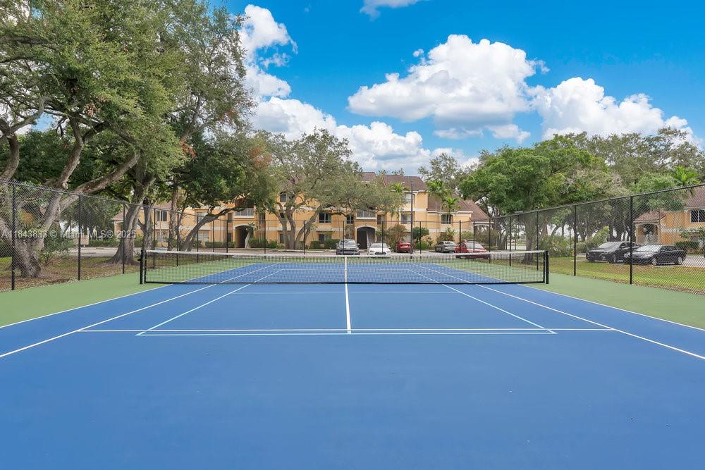 SAILBOAT POINTE CONDO - Residential