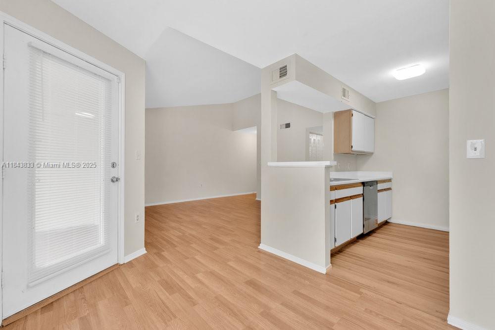 SAILBOAT POINTE CONDO - Residential