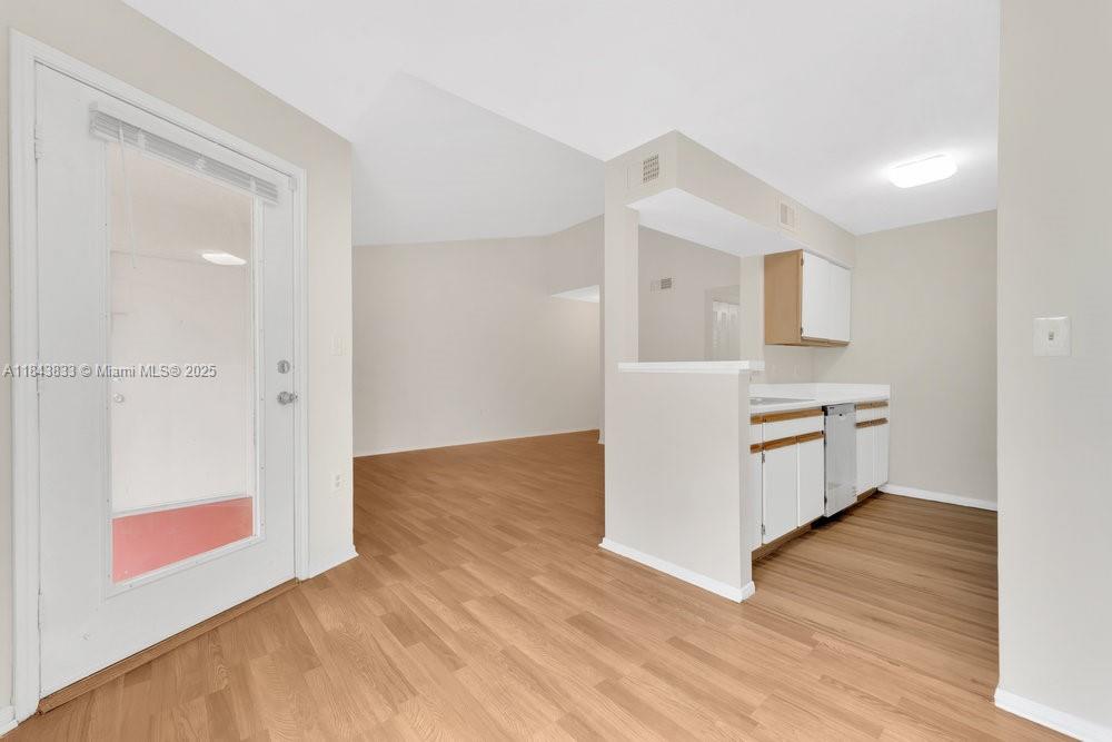 SAILBOAT POINTE CONDO - Residential