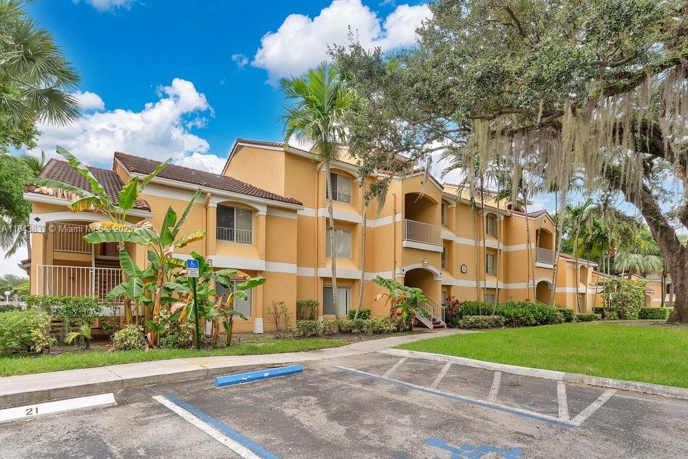 2321 NW 33rd St 215