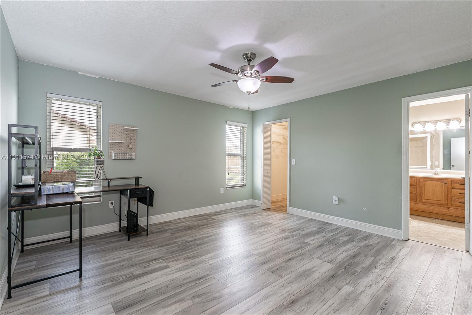 SUNRISE GOLF VILLAGE - Residential