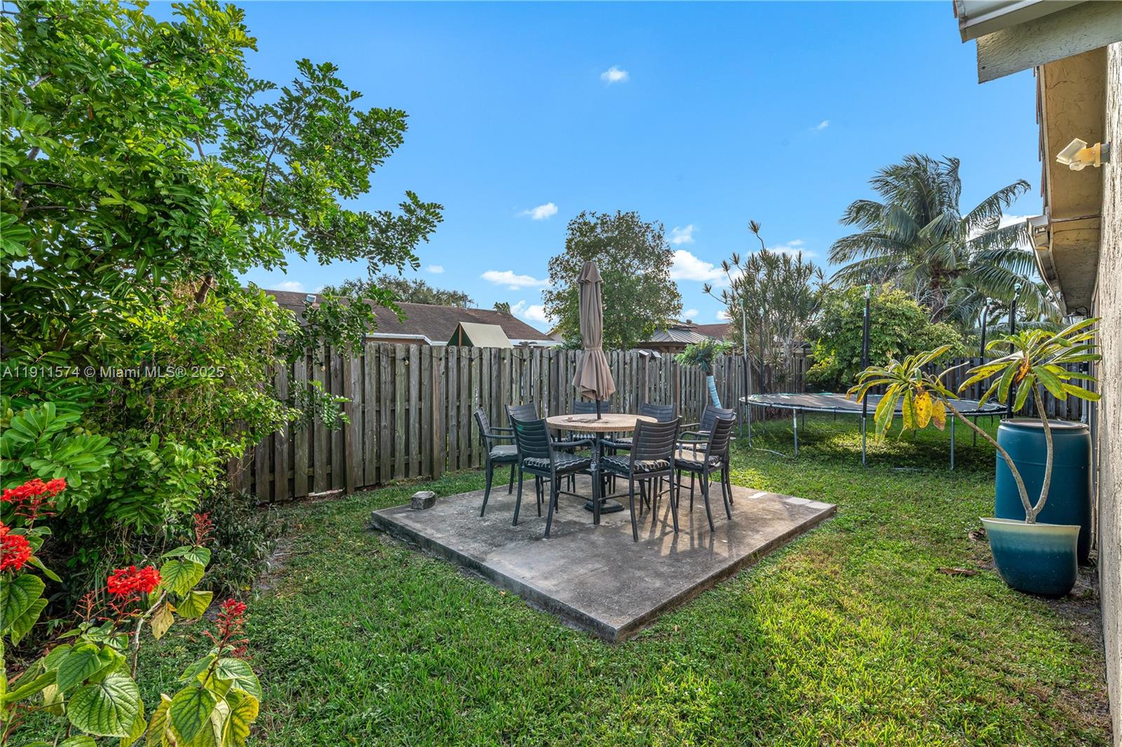 SUNRISE GOLF VILLAGE - Residential