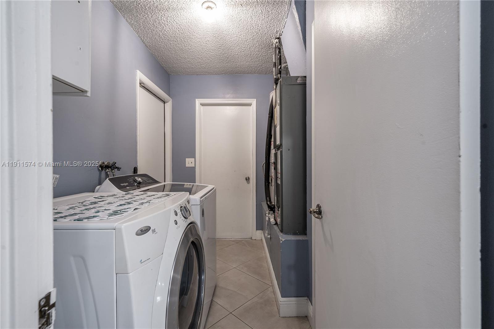 SUNRISE GOLF VILLAGE - Residential