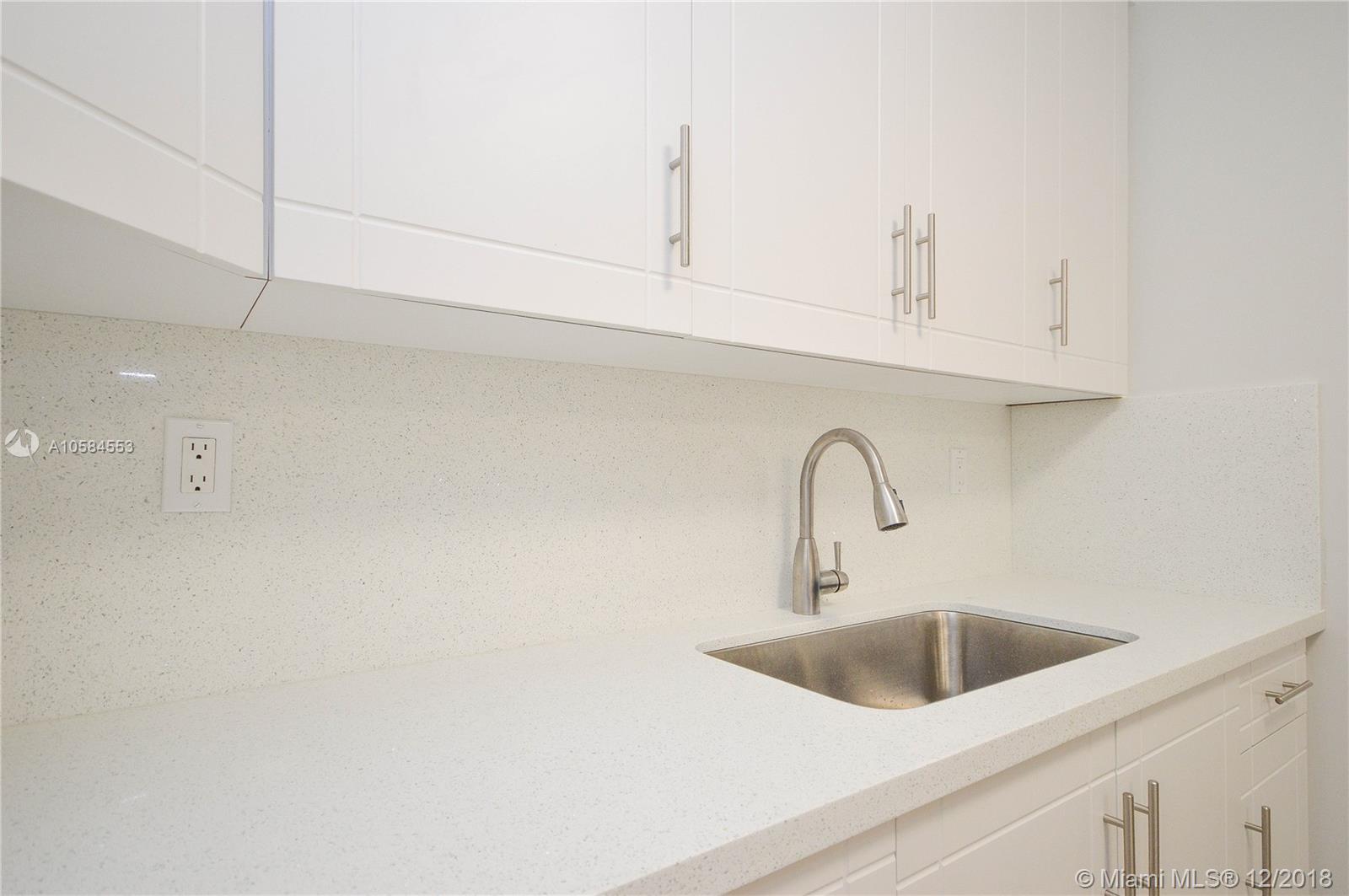 HOLLYWOOD BEACH GARDENS 1 - Residential