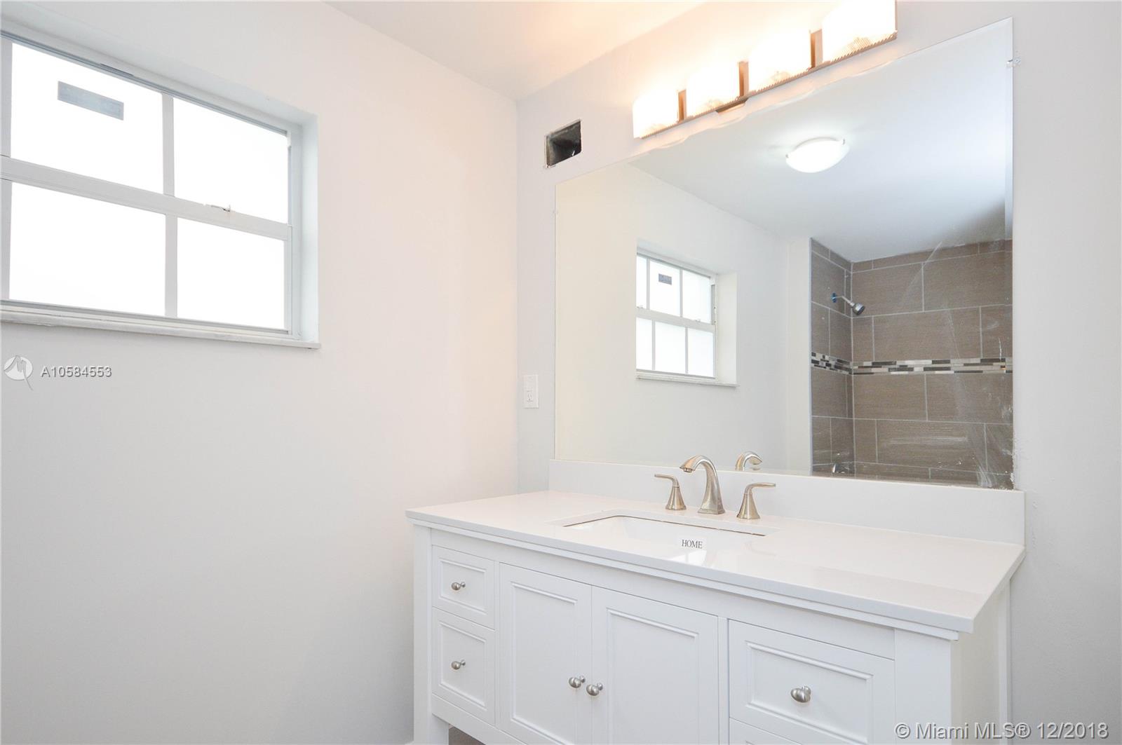 HOLLYWOOD BEACH GARDENS 1 - Residential