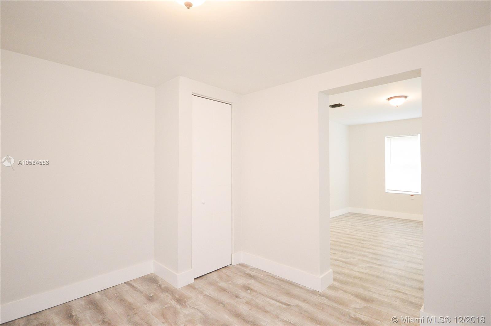 HOLLYWOOD BEACH GARDENS 1 - Residential