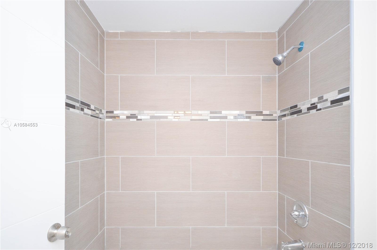 HOLLYWOOD BEACH GARDENS 1 - Residential