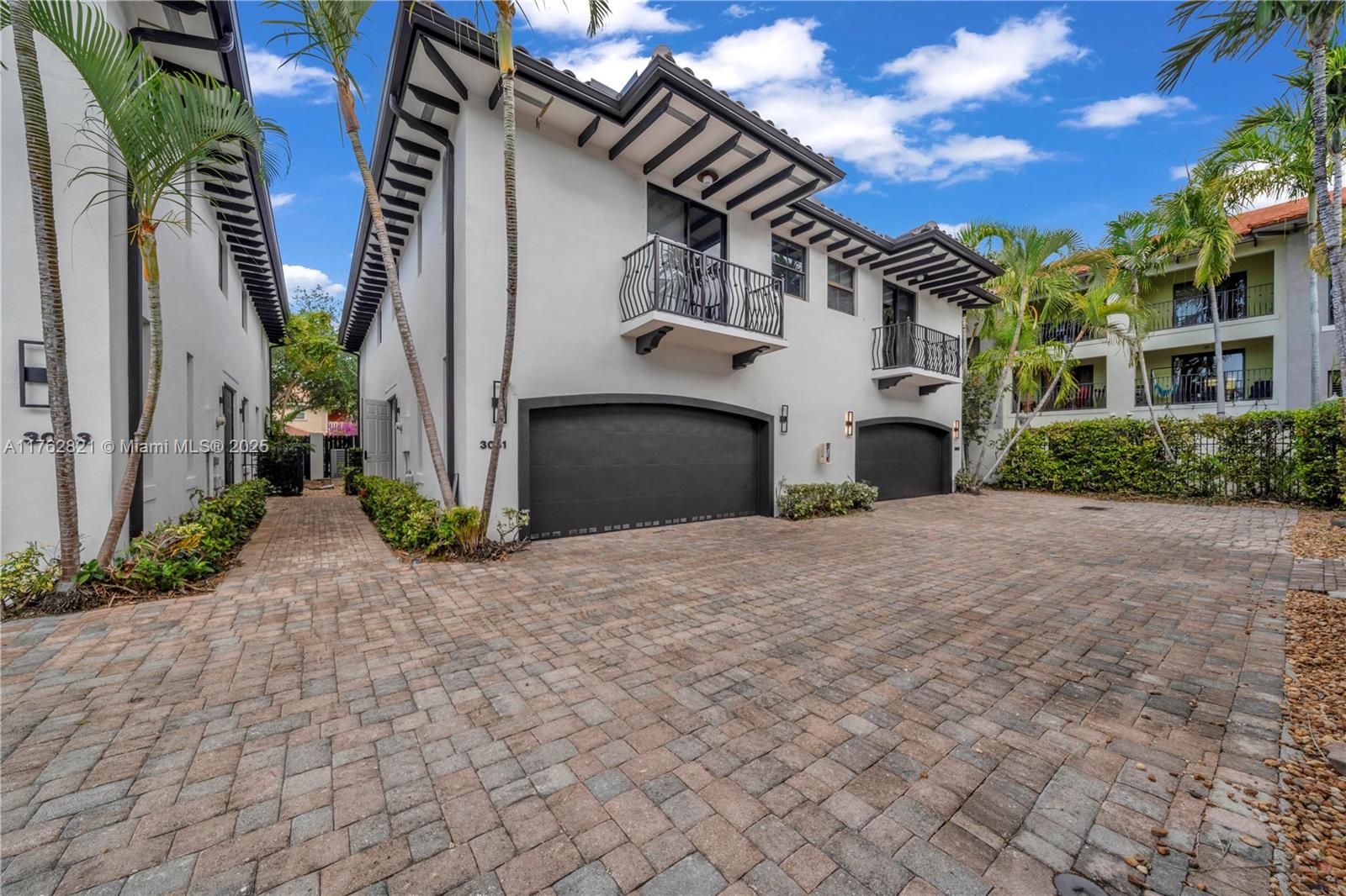 3041 Indiana St 10, Miami, Broward County, Florida - 3 Bedrooms  
3 Bathrooms - 