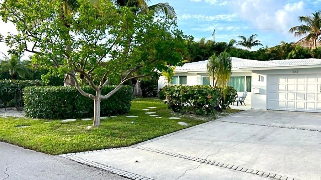 Photo of Lauderdale By The Sea, FL 33308 (MLS # A12045553)
