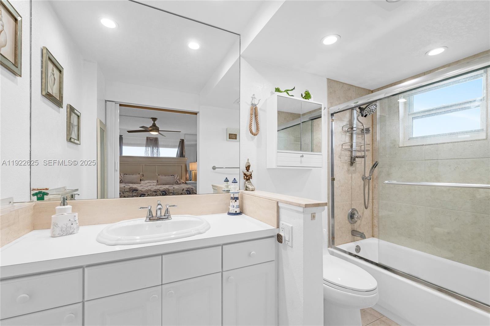 EDGEWATER BEACH TOWERS CO - Residential