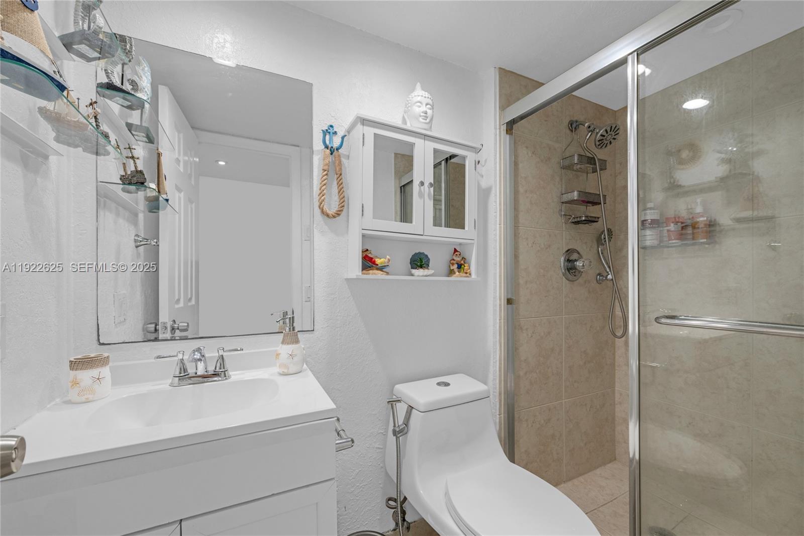 EDGEWATER BEACH TOWERS CO - Residential