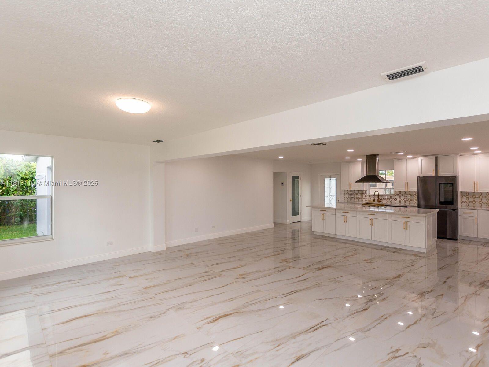 BOULEVARD HEIGHTS SEC TEN - Residential Lease