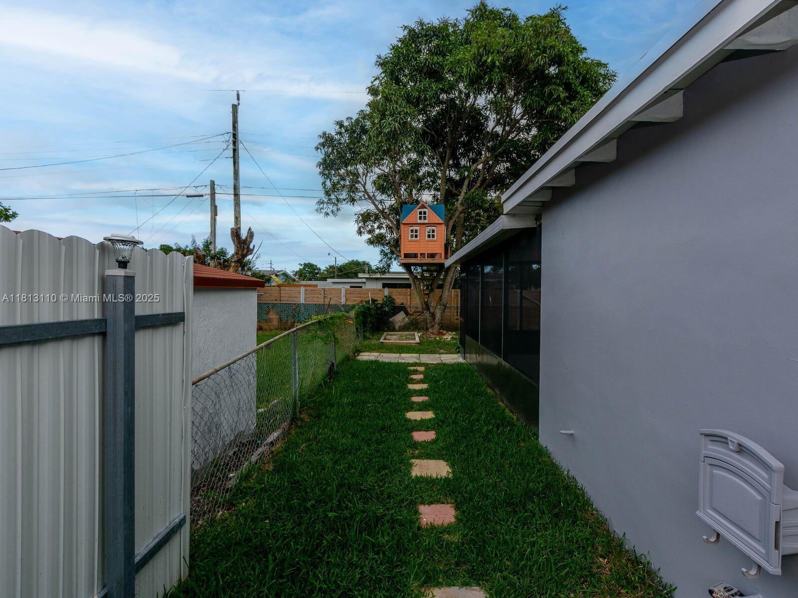 BOULEVARD HEIGHTS SEC TEN - Residential Lease