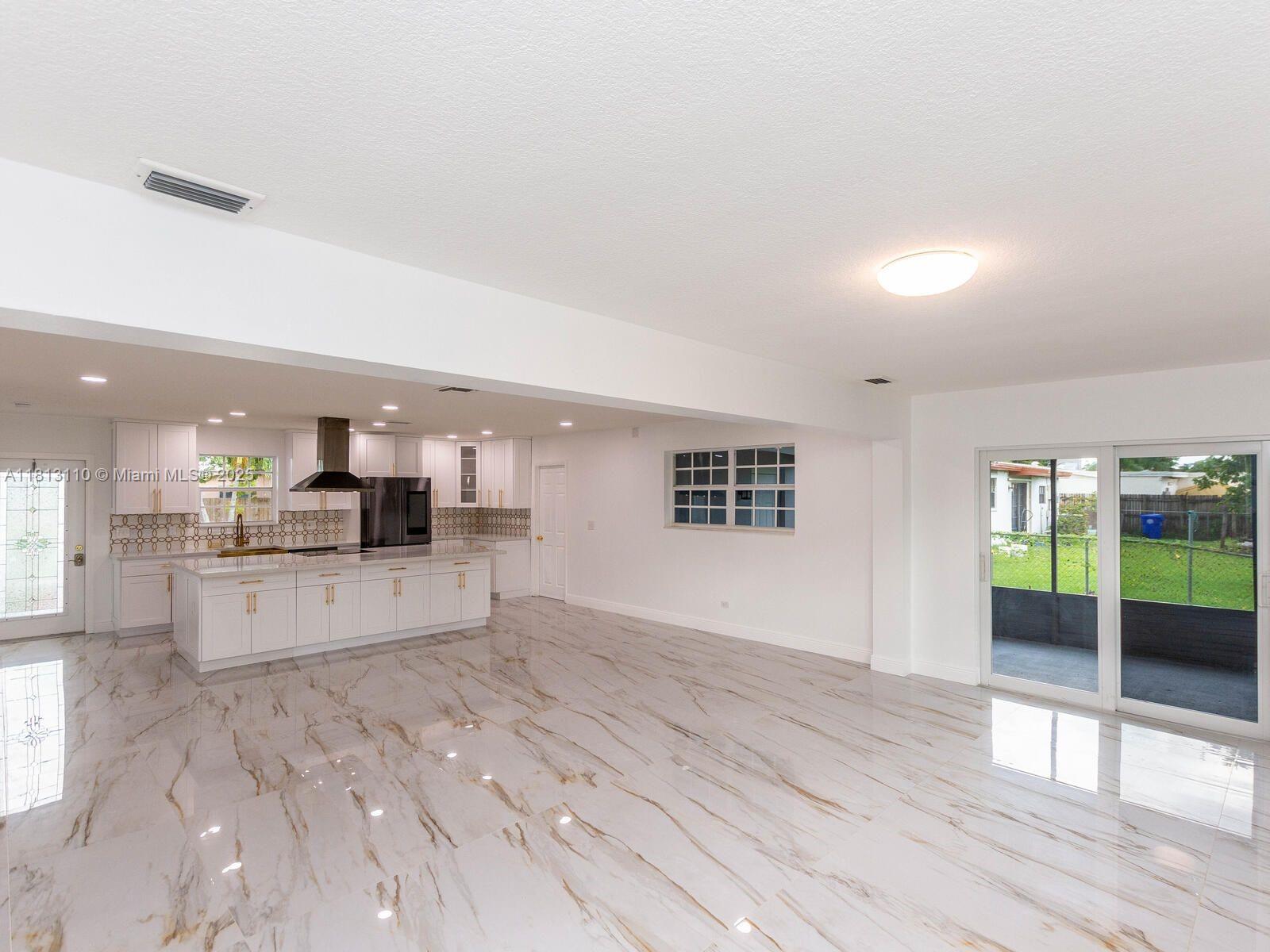 BOULEVARD HEIGHTS SEC TEN - Residential Lease