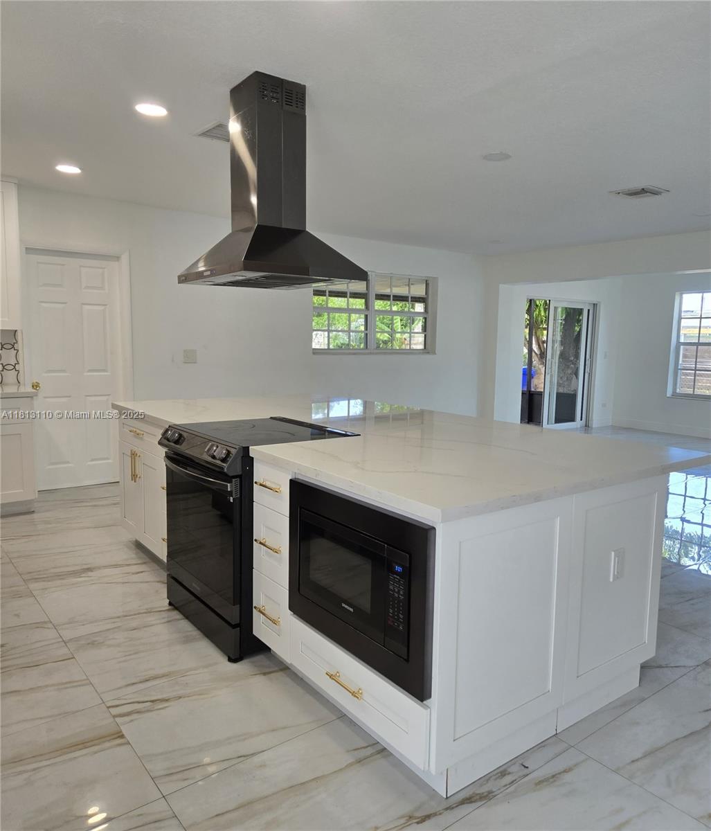 BOULEVARD HEIGHTS SEC TEN - Residential Lease