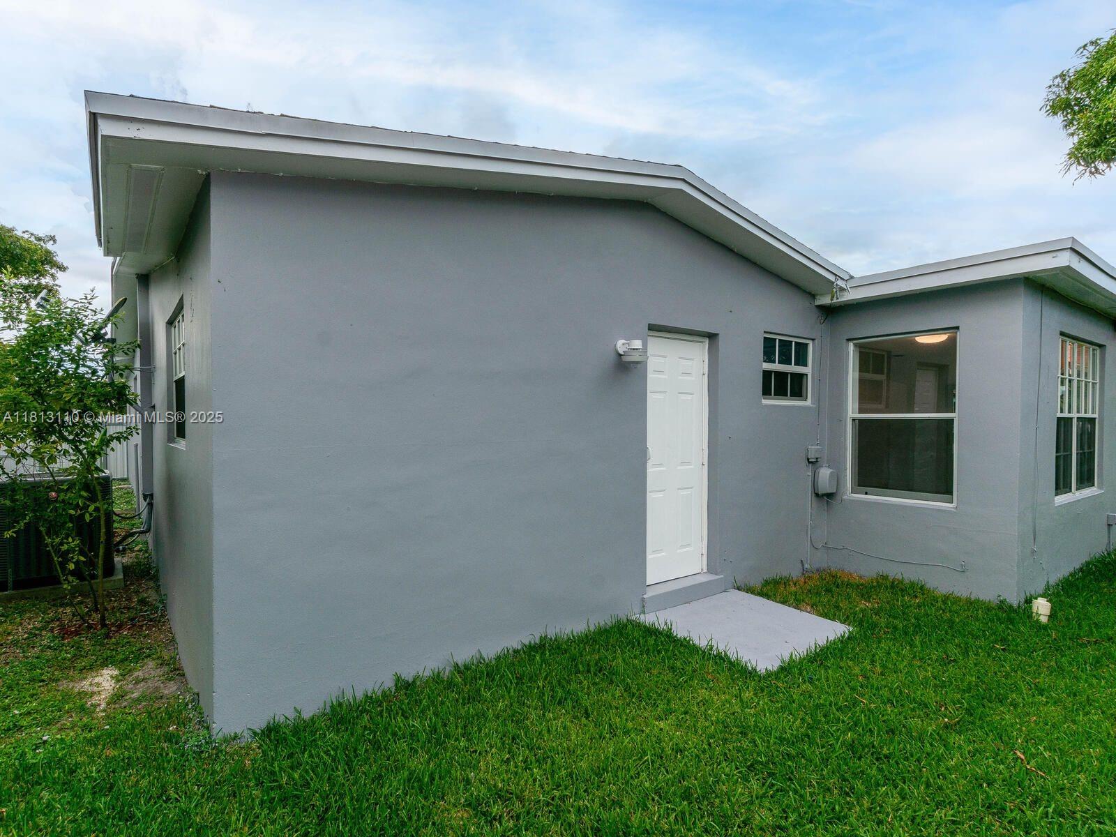 BOULEVARD HEIGHTS SEC TEN - Residential Lease