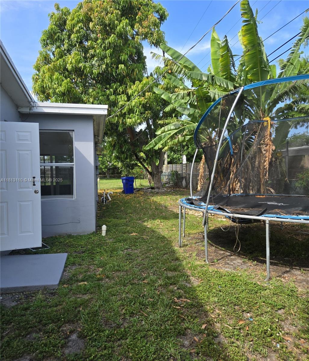 BOULEVARD HEIGHTS SEC TEN - Residential Lease