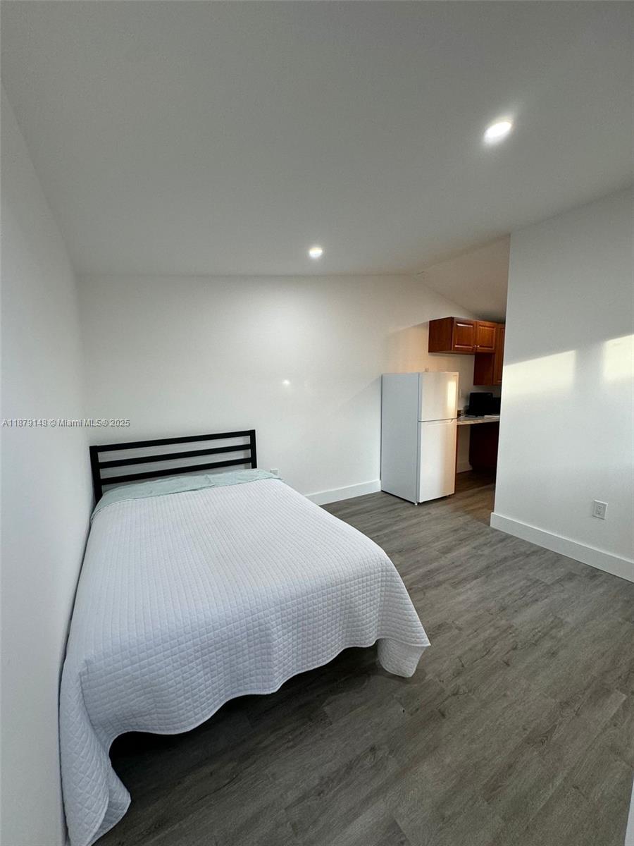 This remodeled studio efficiency includes all utilities and wifi in the rent and features as well as a new, A/C mini spit, recessed lighting, waterproof flooring, and more. The exterior upgrades include an impact windows along with a private entrance and a designated patio area for the efficiency. Credit report & background check required. View Broker Remarks for showing instructions.