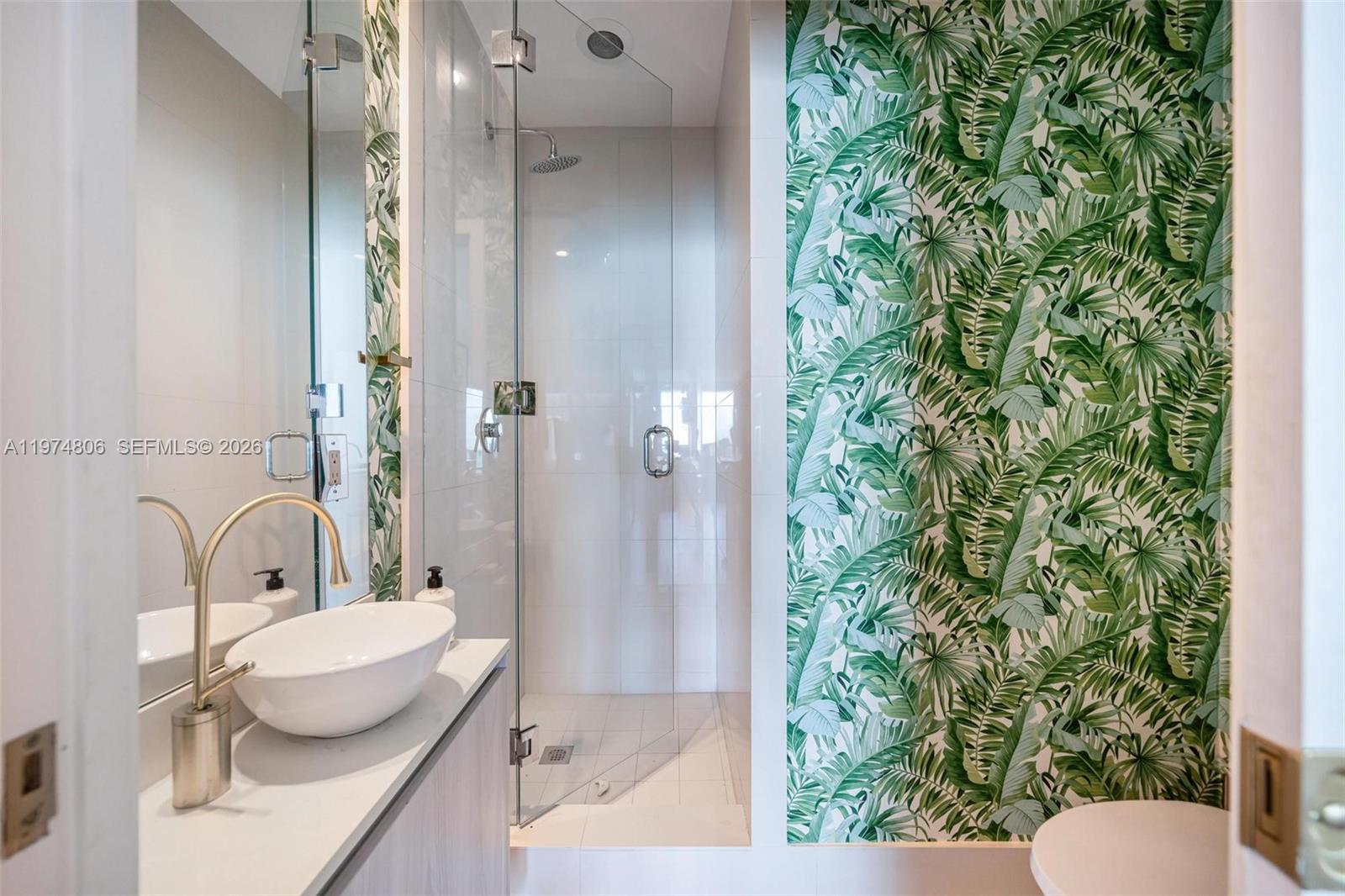 GRAN PARAISO CONDO - Residential Lease